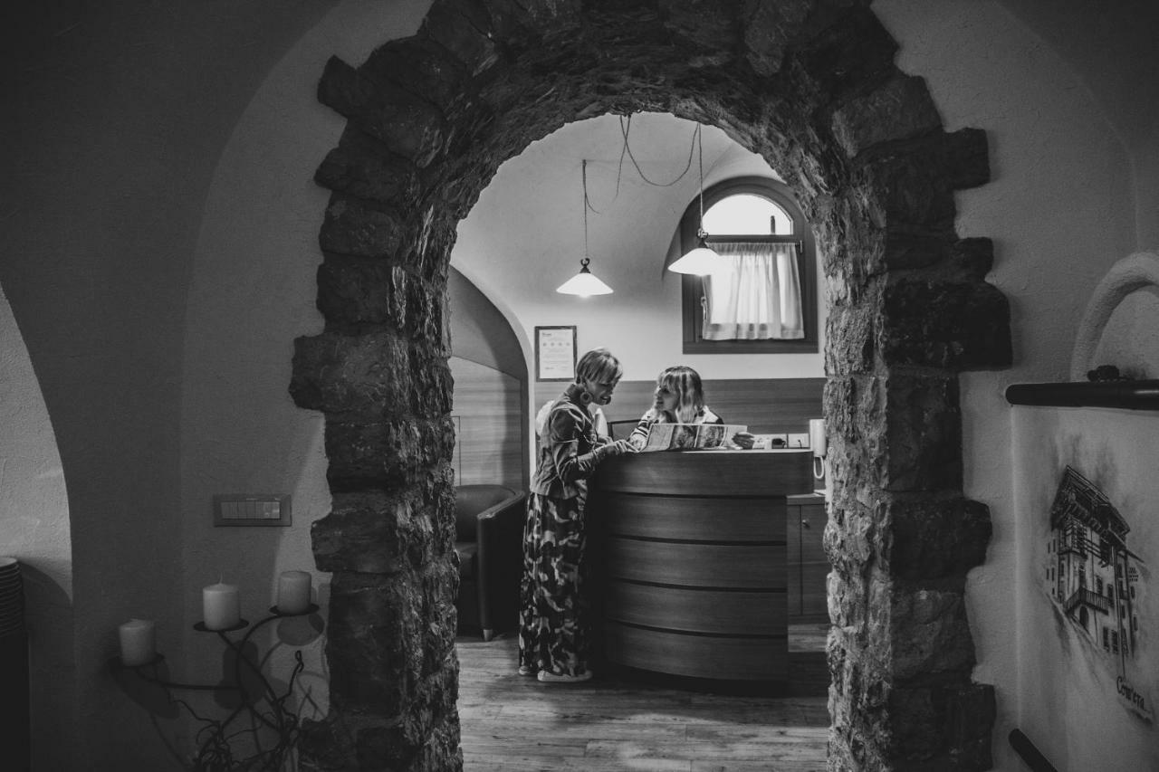 DolceVita Ambiez B&B San Lorenzo Dorsino Exterior foto